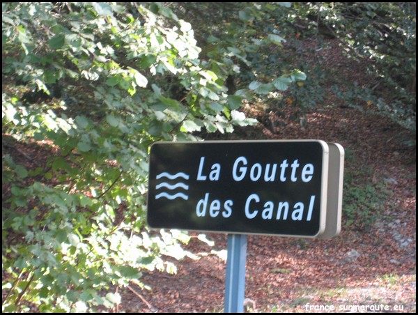 GOUTTE DES CANAL 90.JPG